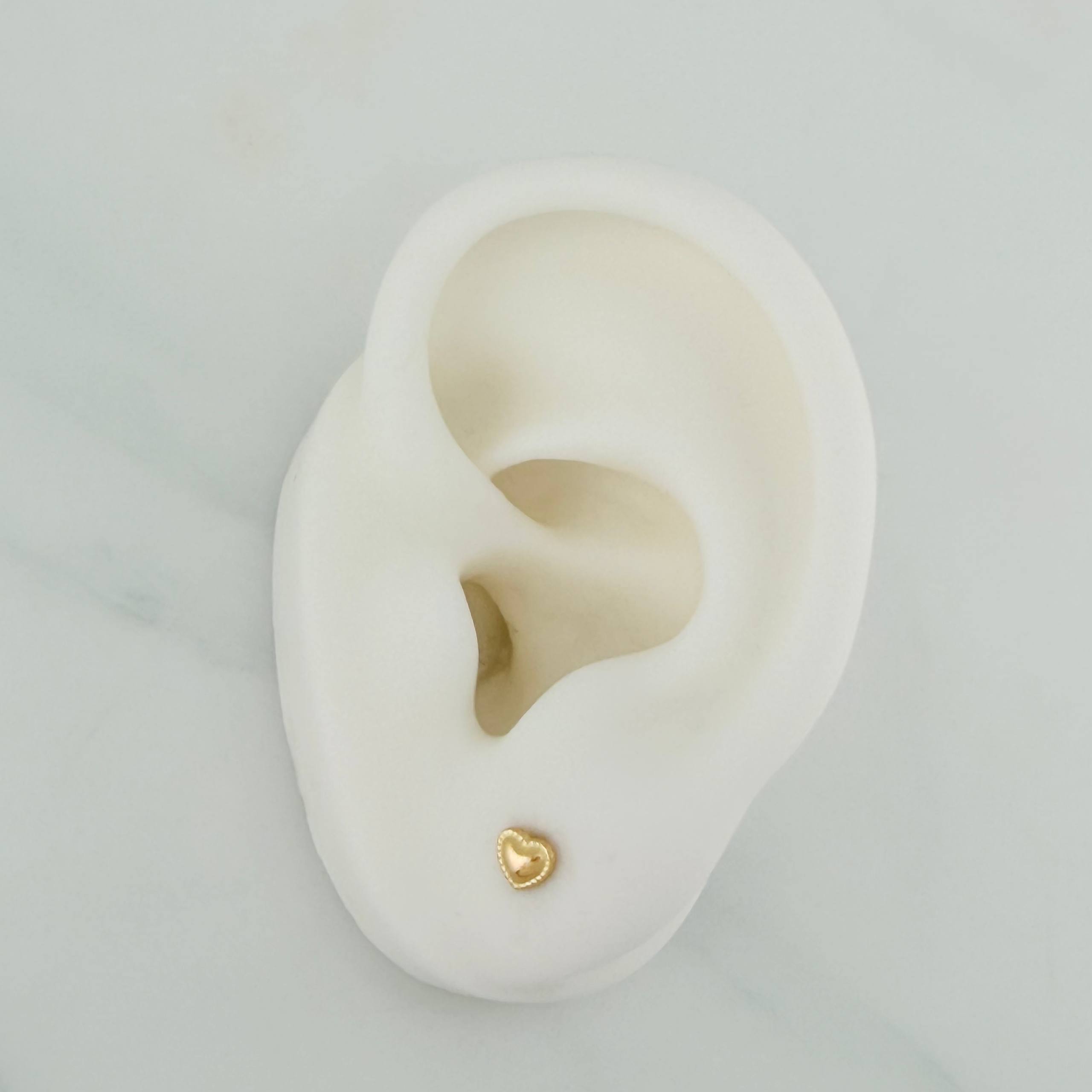Stud Earrings Heart 0.75 g / in / 3.82 mm Yellow Gold 18K