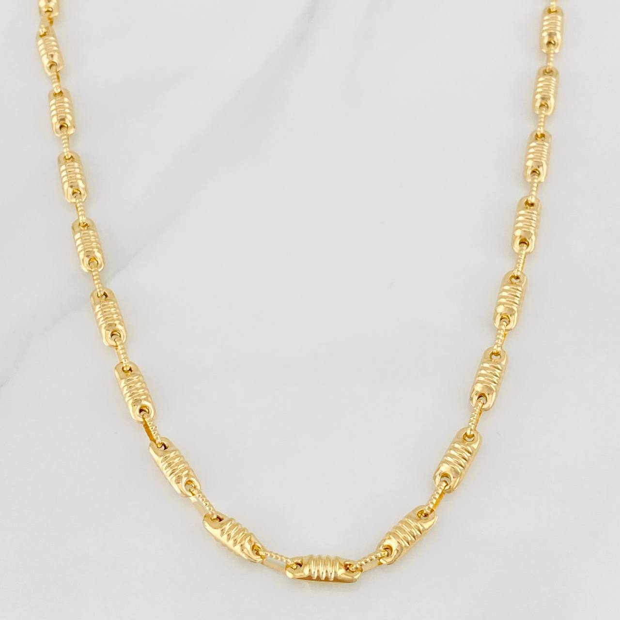 Cadena Rustica Barril Rayado 14.5g / 24 in / 3.6mm Oro Amarillo 18K