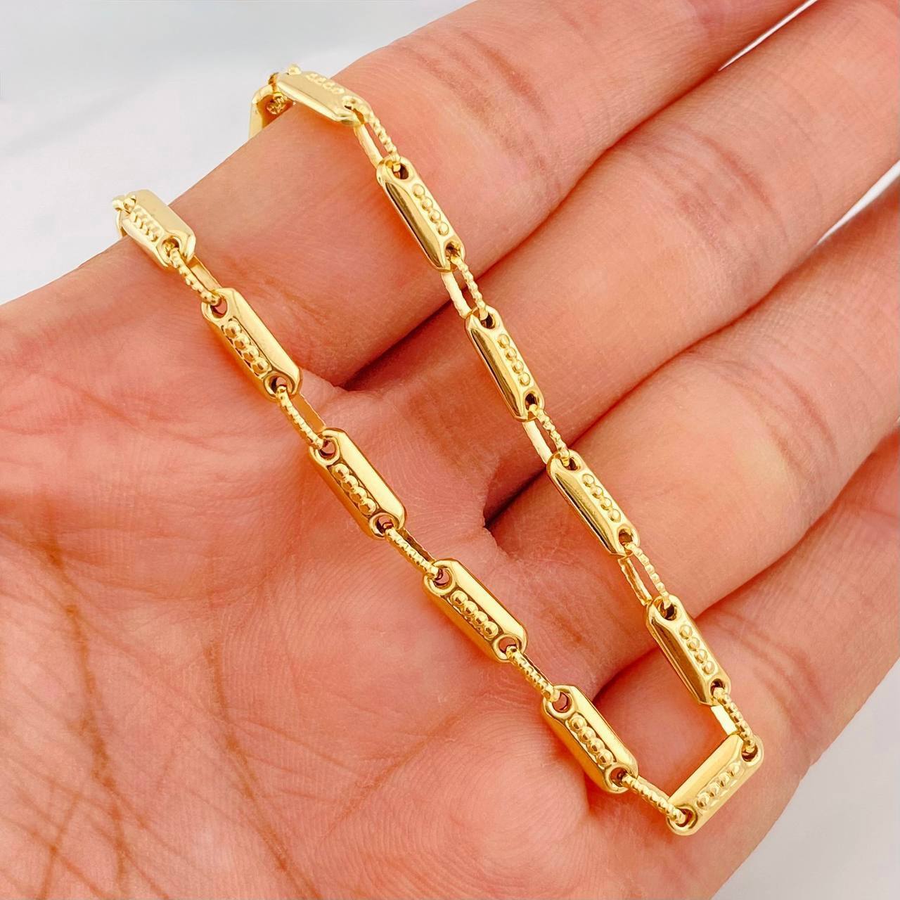 Cadena Rustica Cilindro 13.3g / 24 in / 3.87mm Oro Amarillo 18K