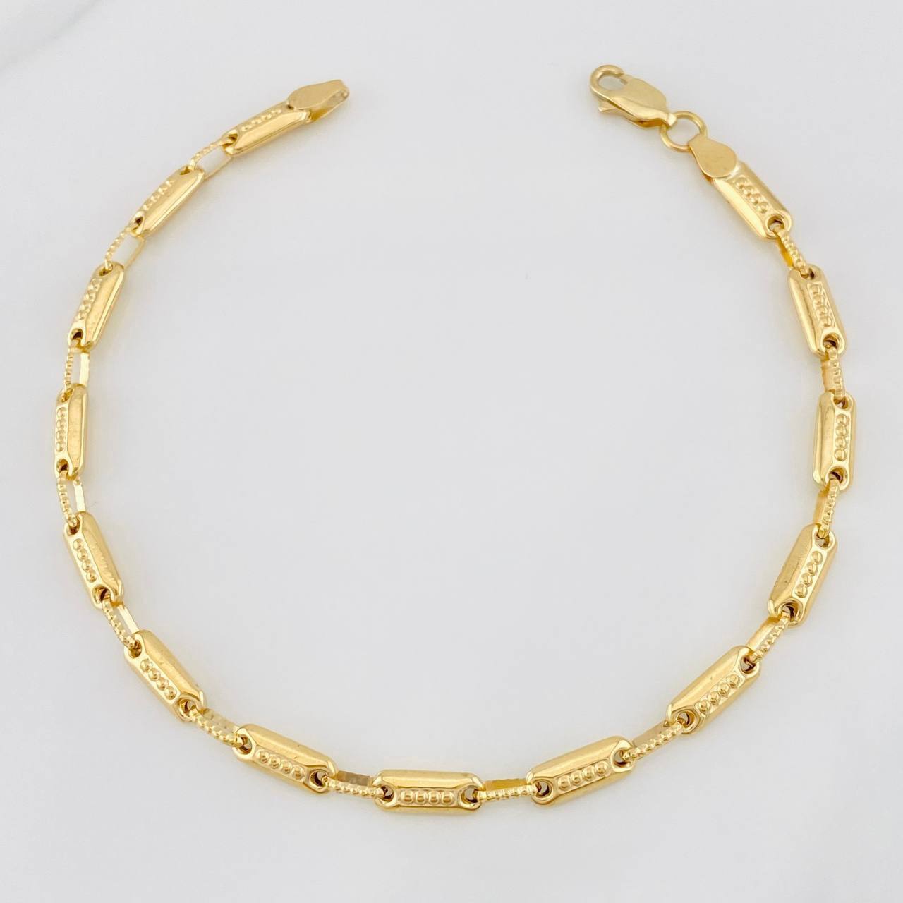 Pulso Rustico Cilindro 4.9g / 7 3/4 in / 3.77mm Oro Amarillo 18K