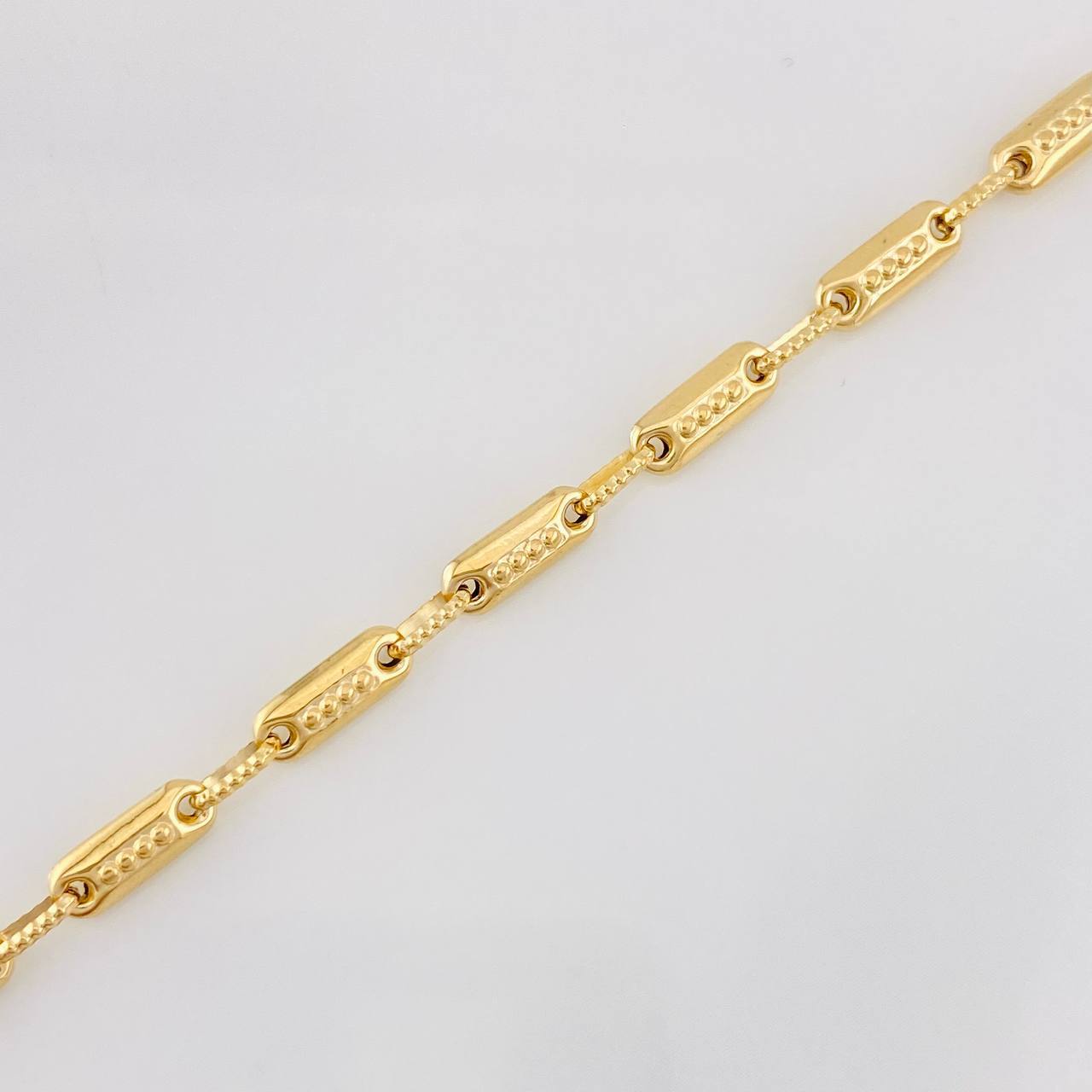 Pulso Rustico Cilindro 4.9g / 7 3/4 in / 3.77mm Oro Amarillo 18K