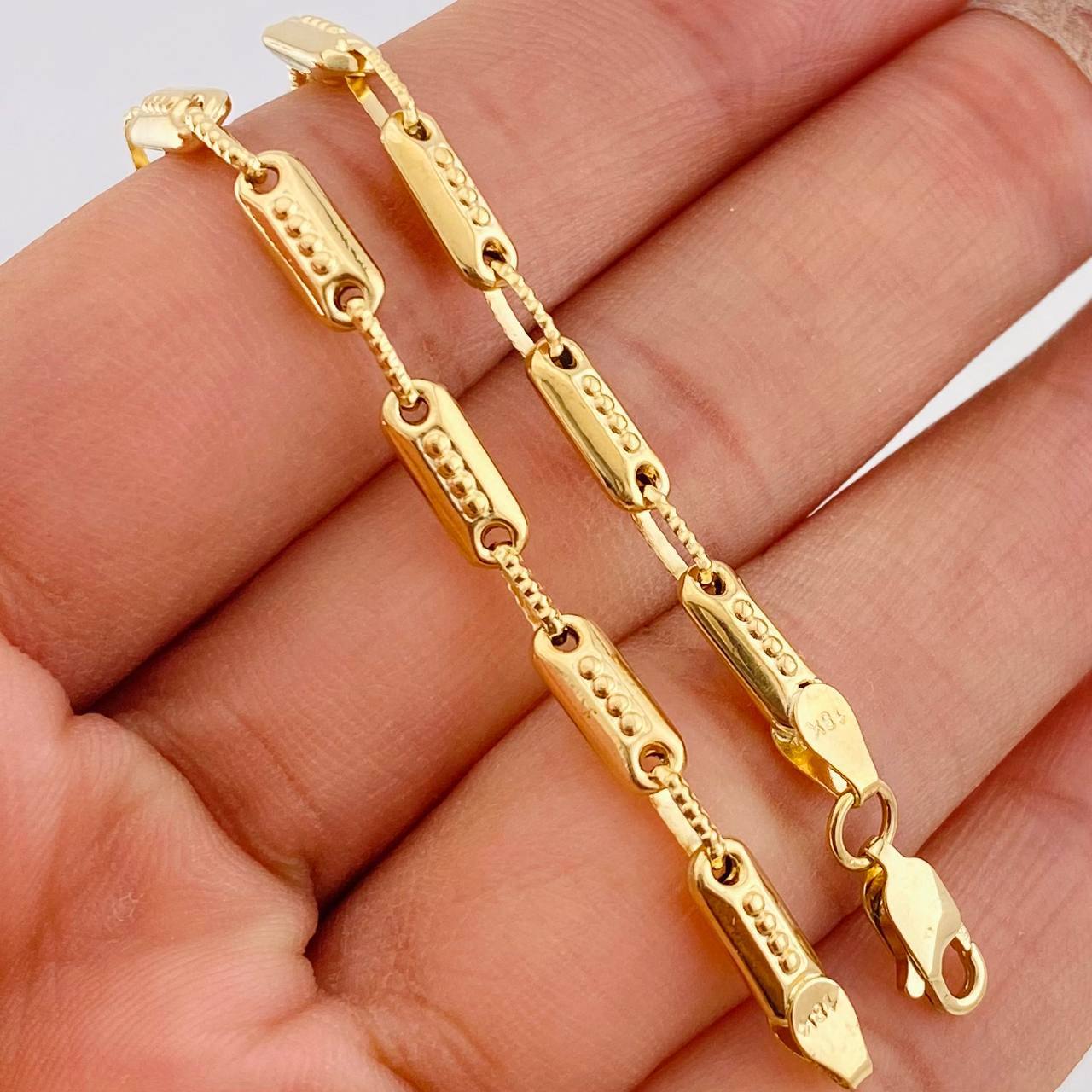 Pulso Rustico Cilindro 4.9g / 7 3/4 in / 3.77mm Oro Amarillo 18K
