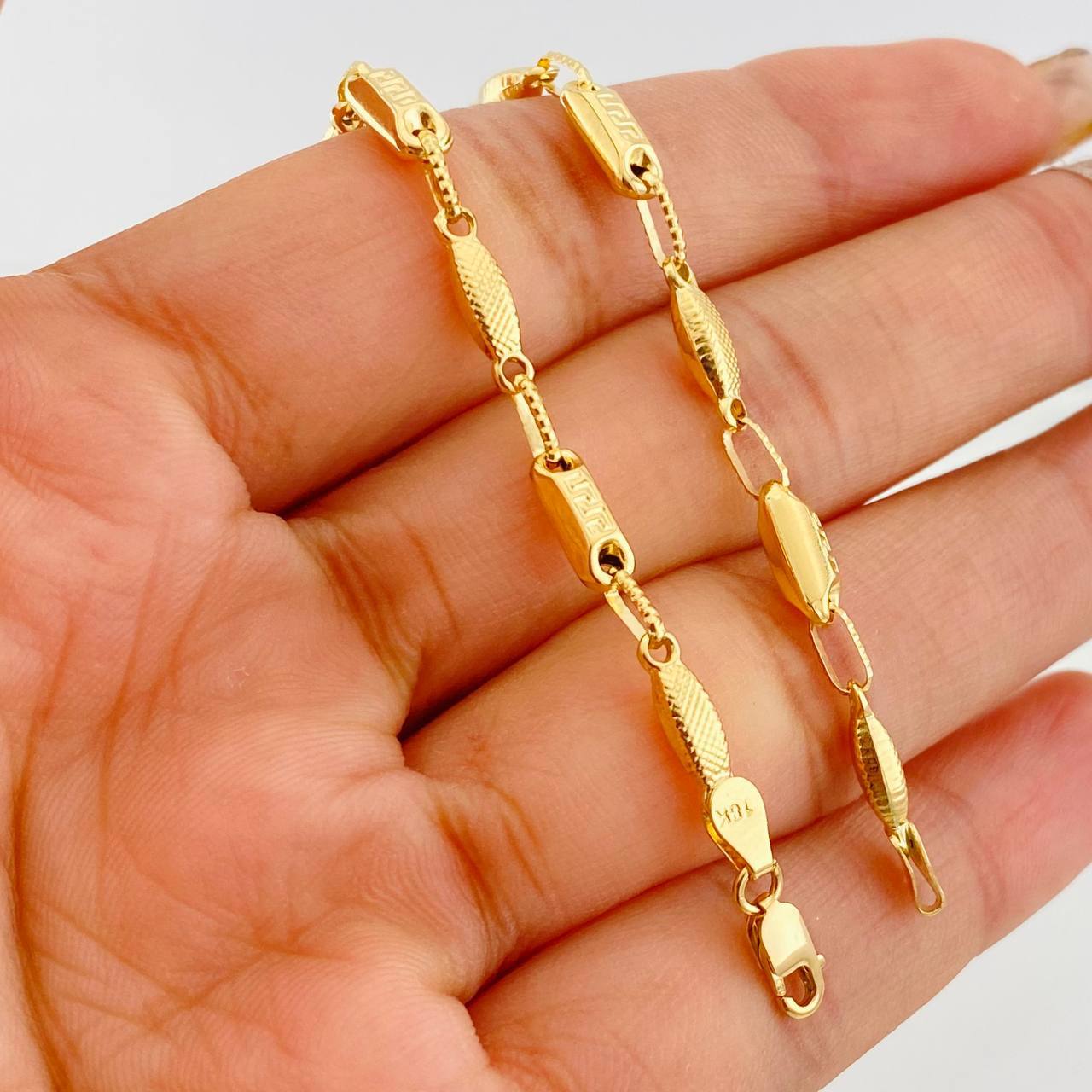 Pulso Rustico Eslabon 4.15g / 7 3/4 in / 3.85mm Oro Amarillo 18K