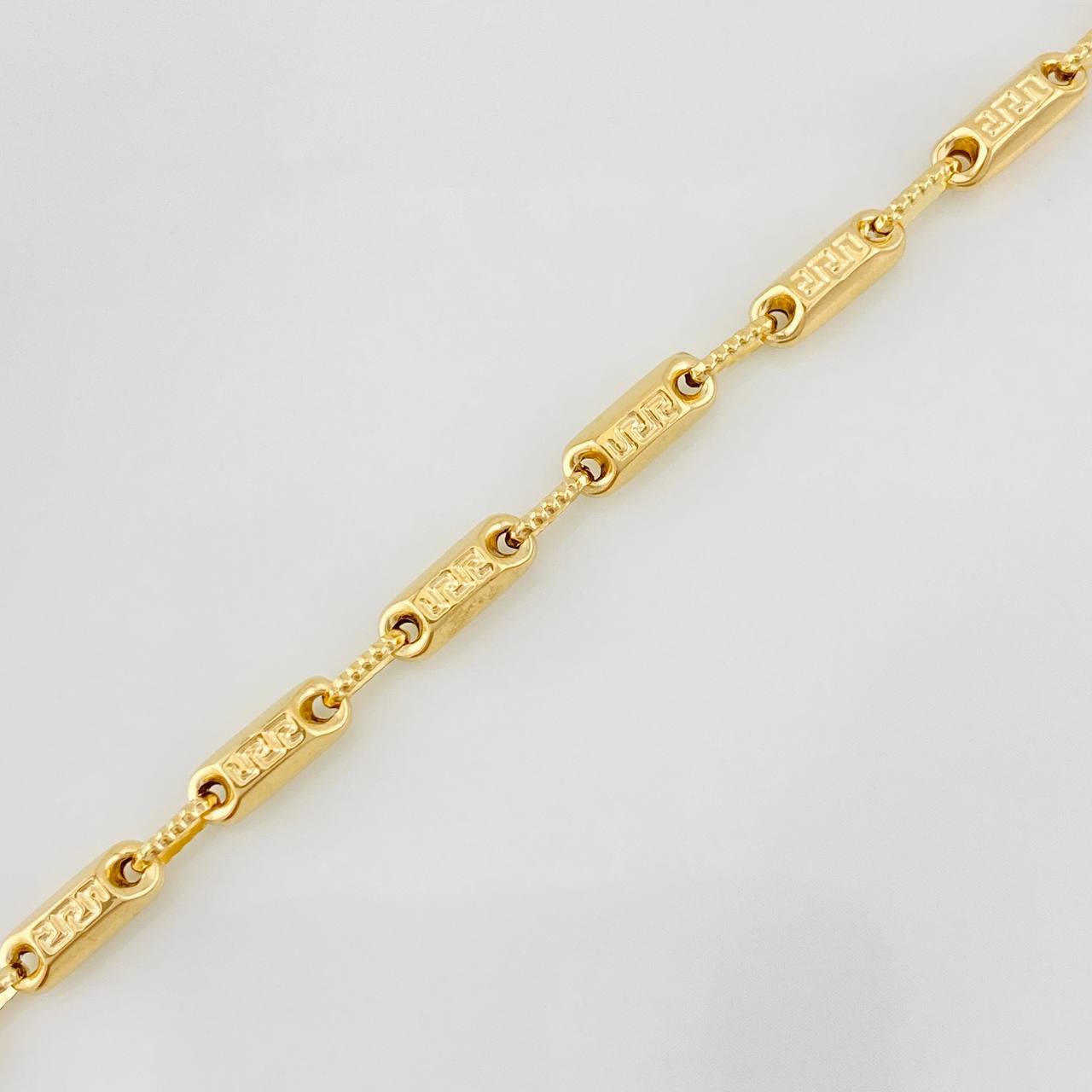 Pulso Rustico Tribal 4.85g / 7 3/4 in / 3.77mm Oro Amarillo 18K