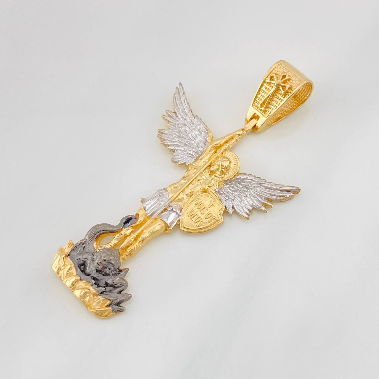 Dije San Miguel Arcangel 6.5g / 2 in Tres Oros 18K