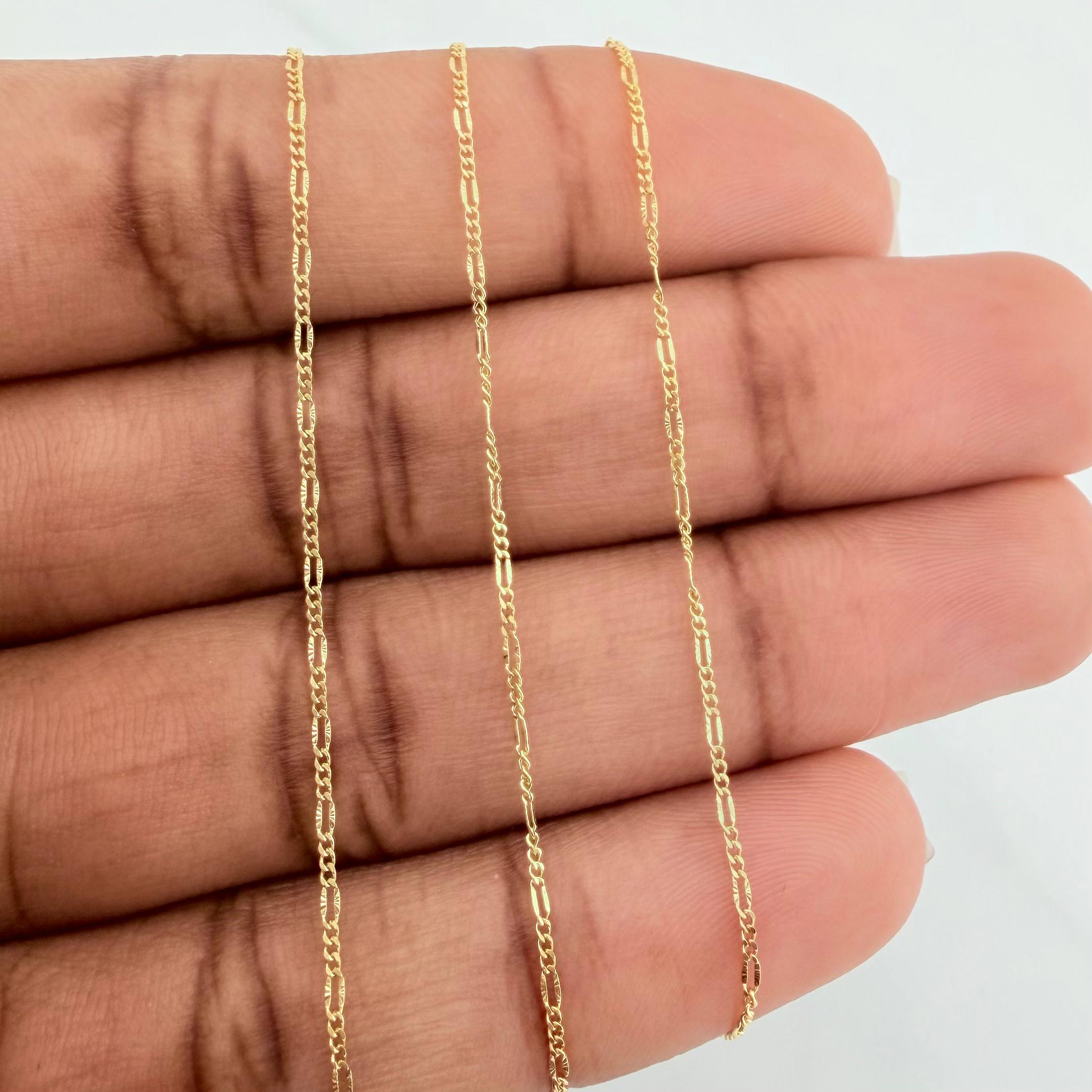 Cadena Figaro Diamantada 1.15 g / 17 3/4 in / 0.87 mm Oro Amarillo 18K