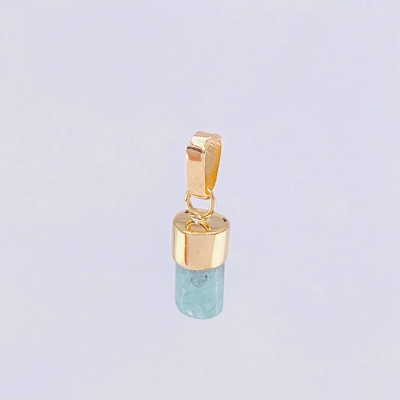 Pendant Rough Emerald 0.6g / 3/4 in Yellow Gold 18K