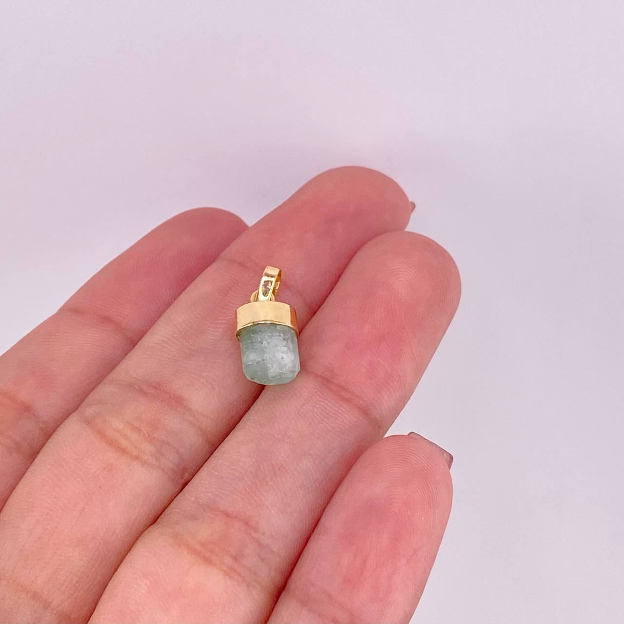 Pendant Rough Emerald 1.1g / 1/2 in 18K Yellow Gold