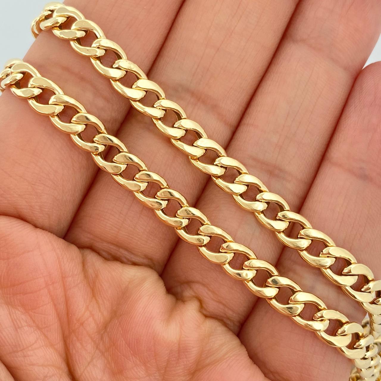 Cadena Cubana 7gr / 27 3/4 in / Oro Amarillo +1 18K +