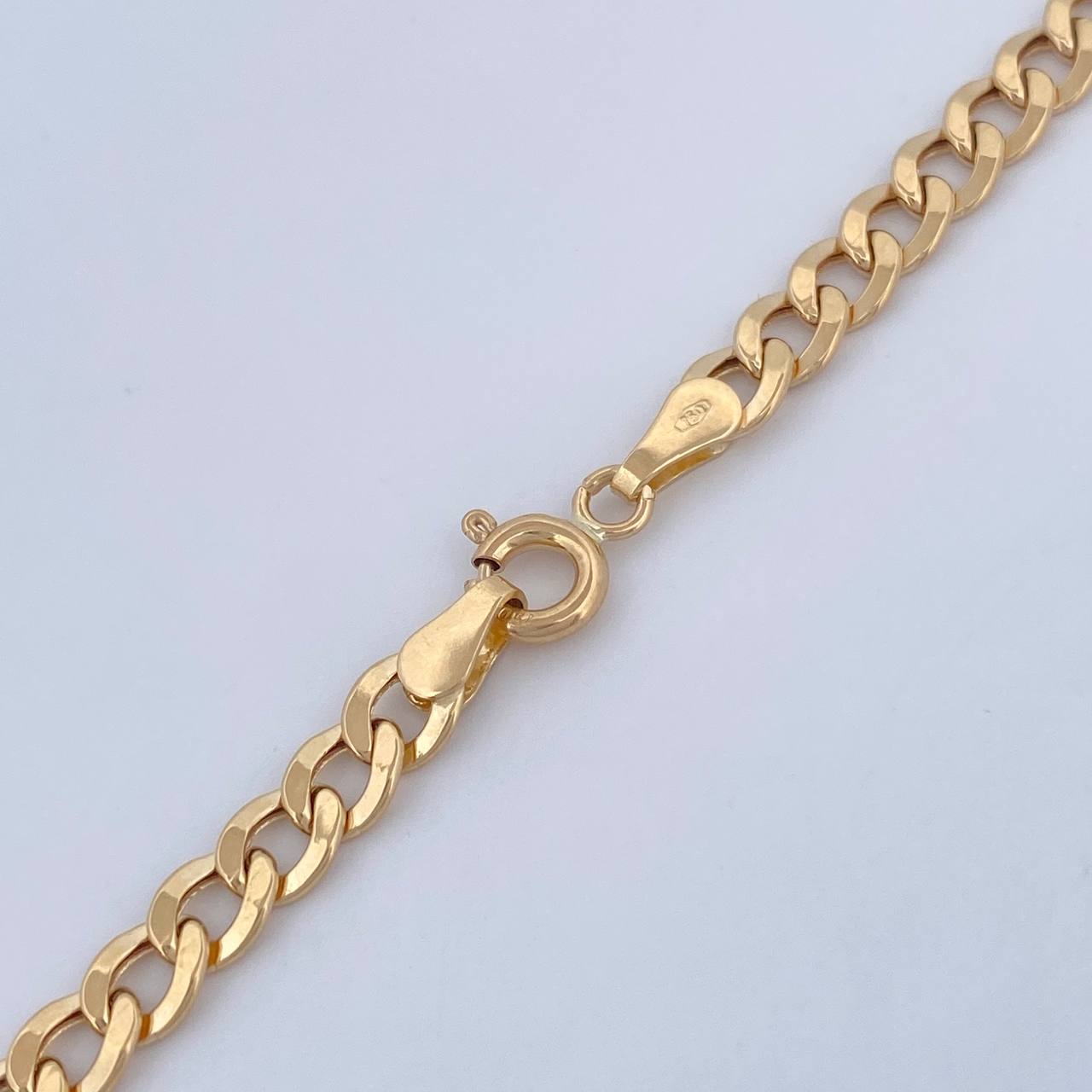Cadena Cubana 7gr / 27 3/4 in / Oro Amarillo +1 18K +