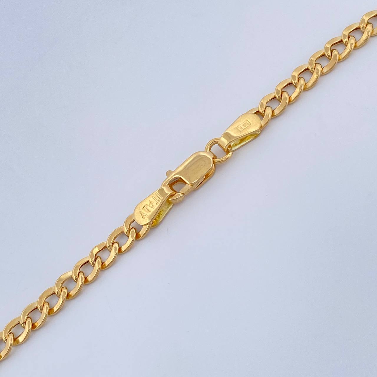 Cuban Links 5.35gr / 25.5in / 18K Gold +1$
