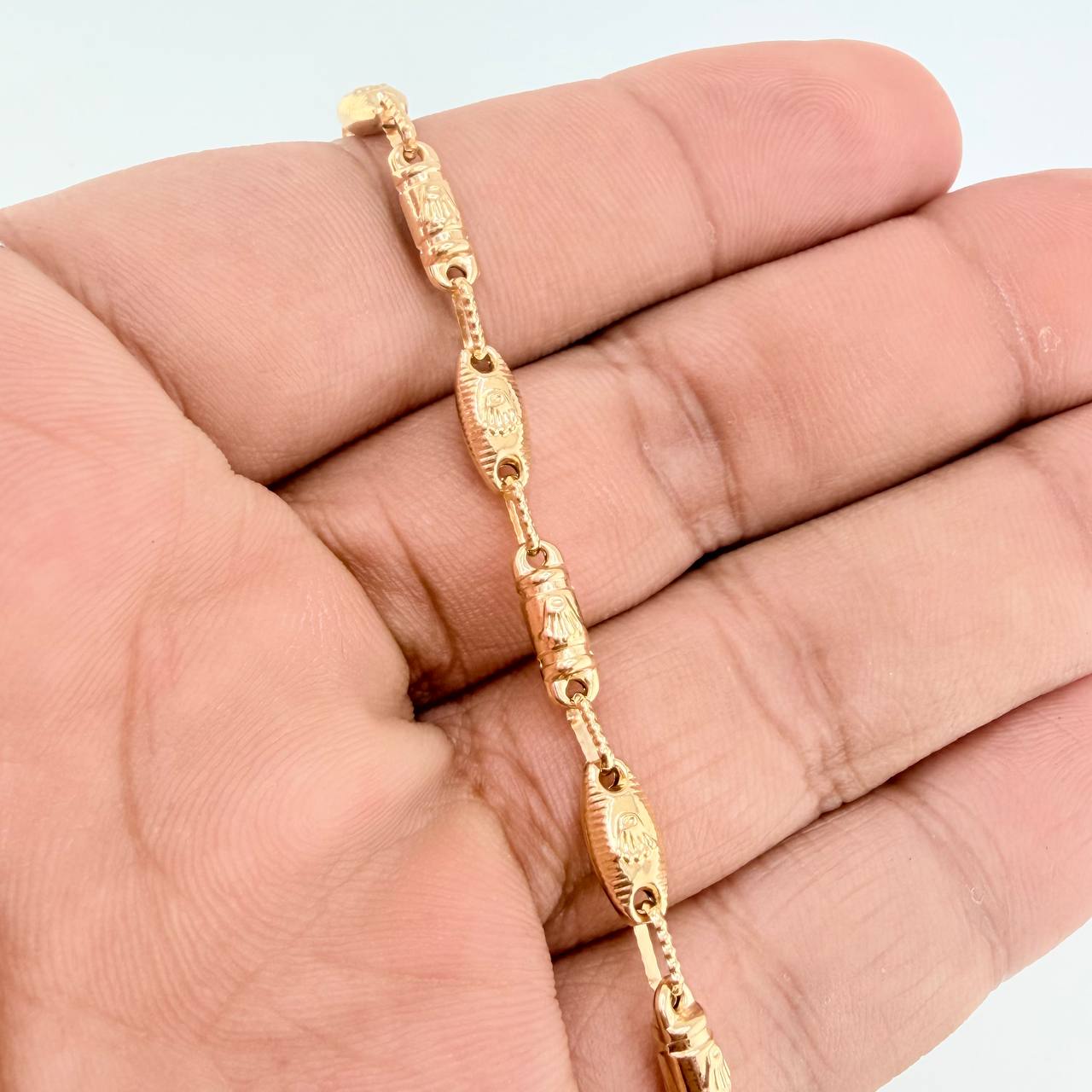 Tobillera Rustica Eslabon Corona 6.15gr / 10 3/4 in / 4.75mm Oro Amarillo 18K $