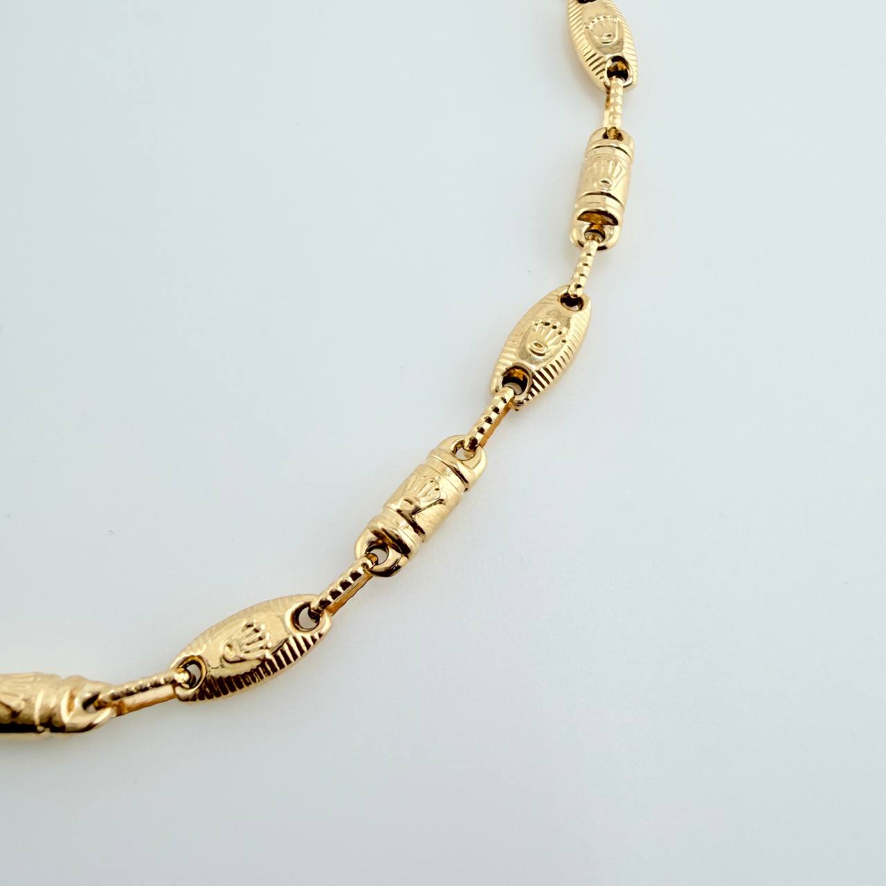 Tobillera Rustica Eslabon Corona 6.15gr / 10 3/4 in / 4.75mm Oro Amarillo 18K $