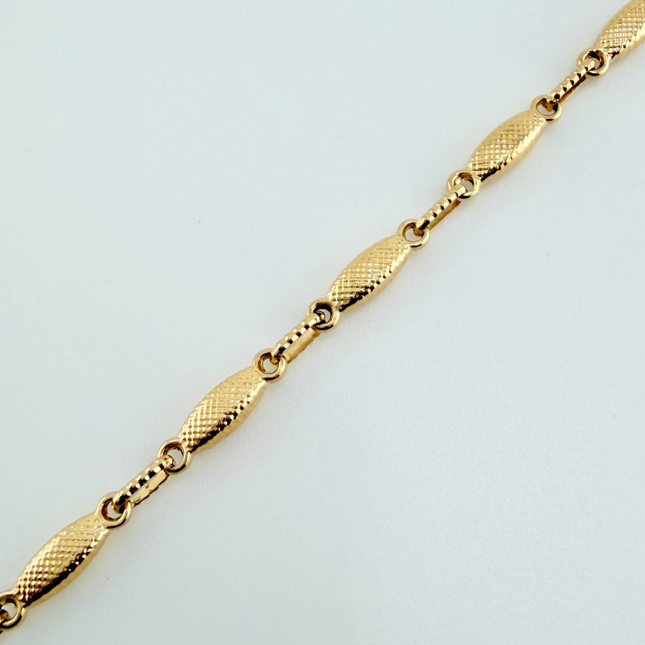 Pulso Rustico Eslabon 4.1gr / 8 1/2 in / 3.32mm Oro Amarillo 18K $