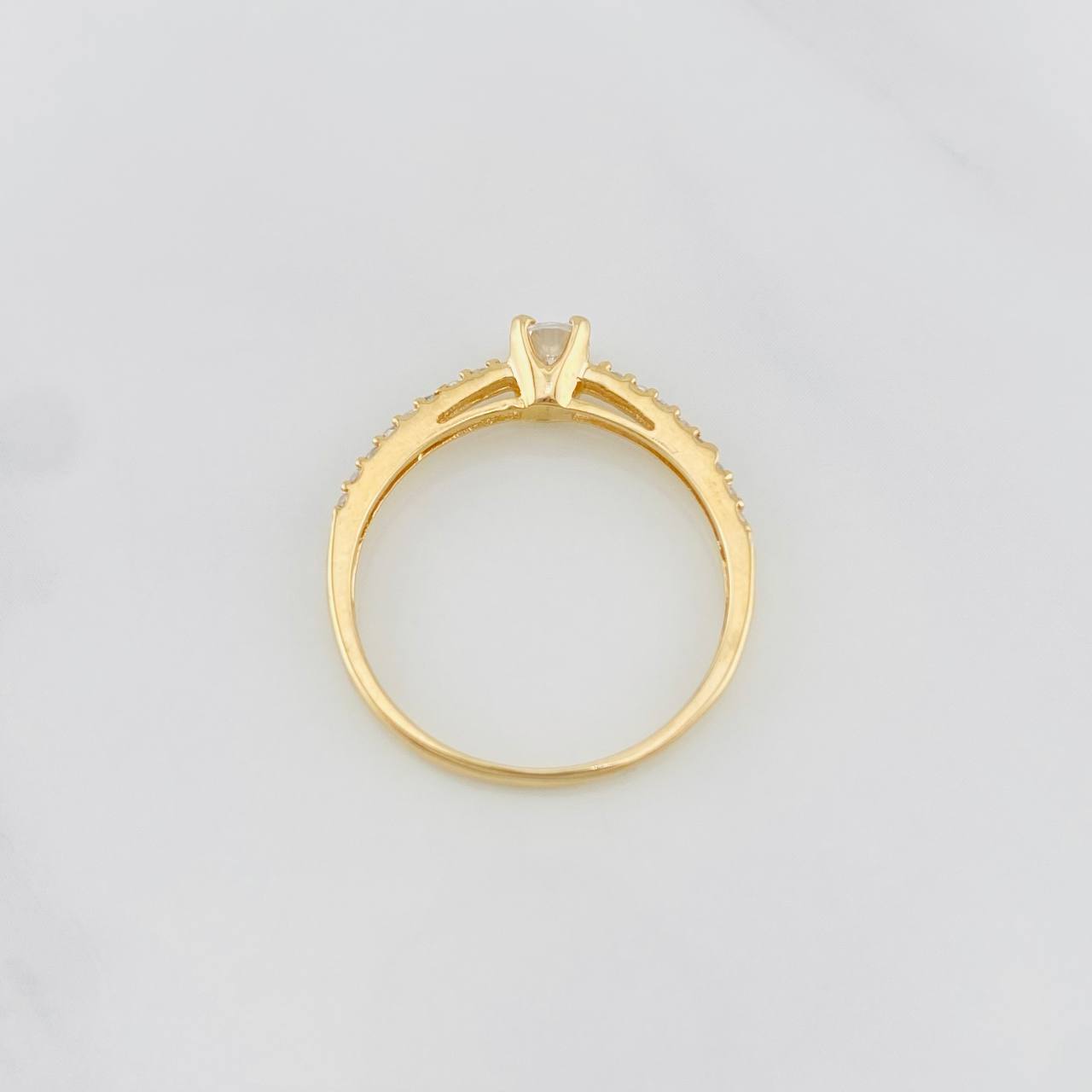 Solitaire Churumbela Ring 1.8g / T7 Yellow Gold 18K