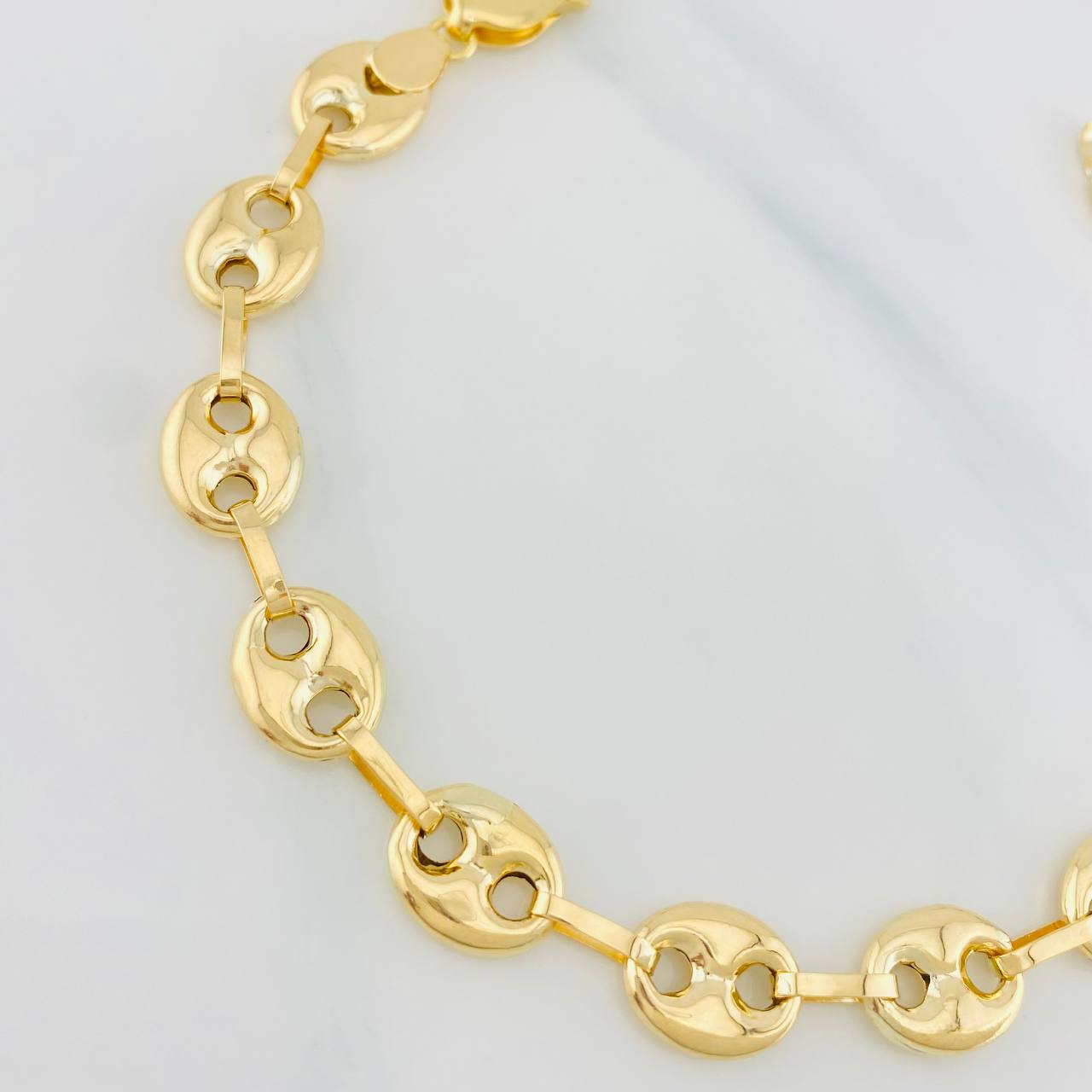 Pulso Gc 7.6g / 8 1/4 in / 9.81mm Oro Amarillo 18K
