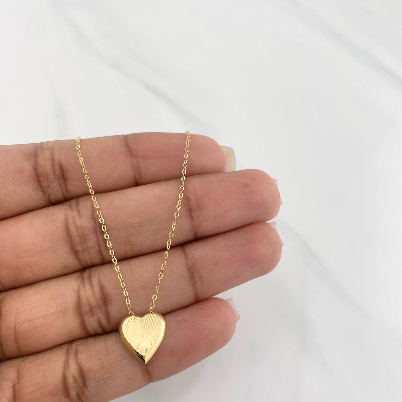 Cadena Aro Seguido Corazon 1.8g / 18 in / 0.7mm Oro Amarillo 18K
