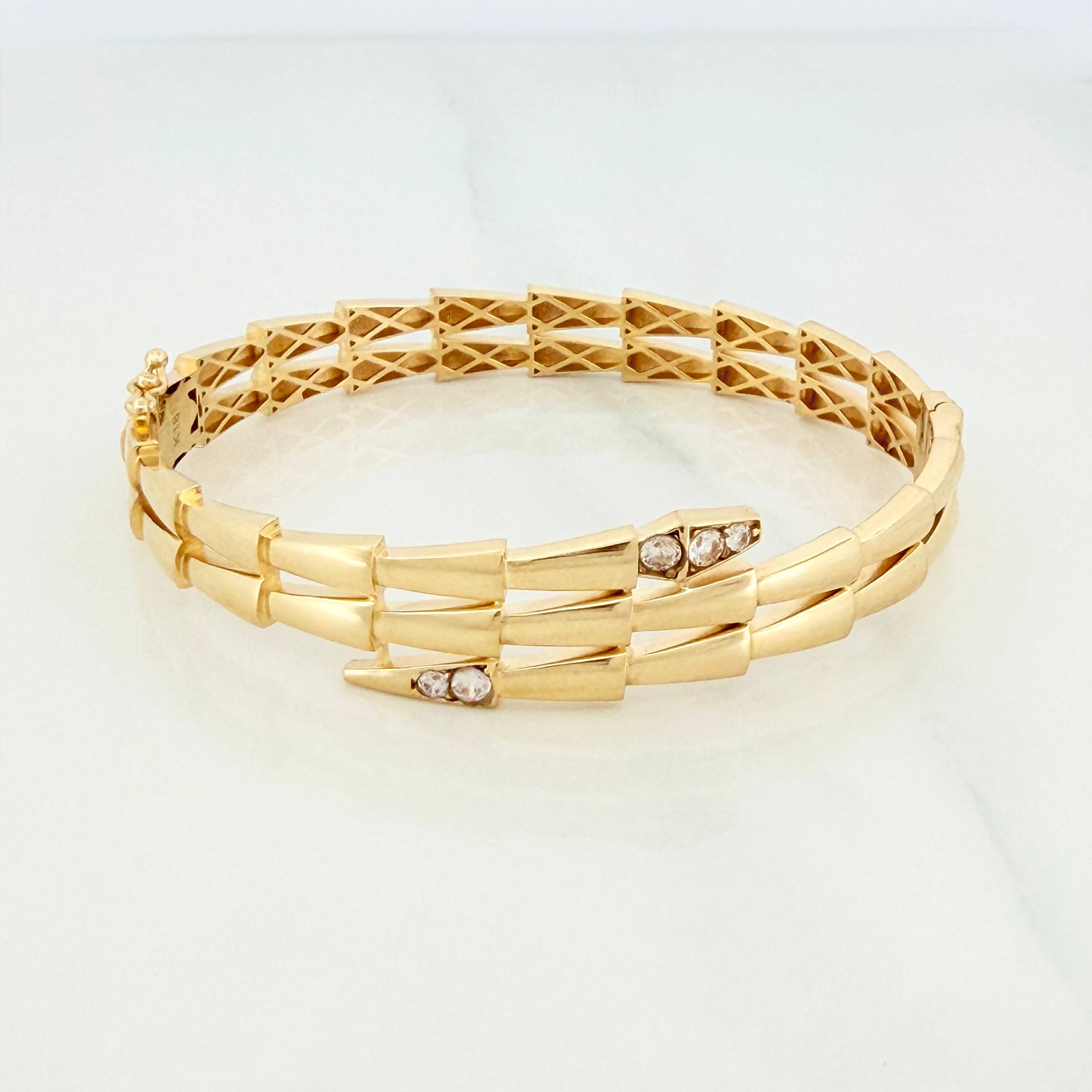 Pulso Espiga 16.65g / 6 3/4 in / 12mm Oro Amarillo 18K