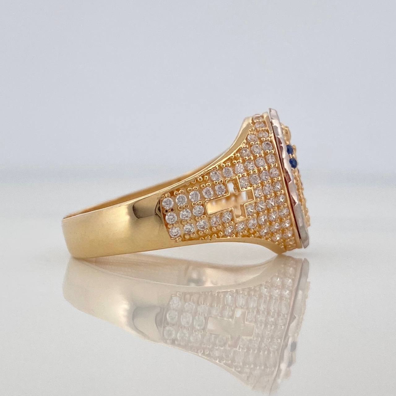 Anillo Virgen De Guadalupe 4.6 g / T7 3/4 Tres Oros 18K
