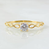 Anillo Solitario Lineas Intercaladas 1.05gr / T6 1/4 / Oro Amarillo 18K ©