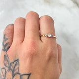 Anillo Solitario Trio Chispa 0.95gr / T6 3/4 / Oro Amarillo 18K