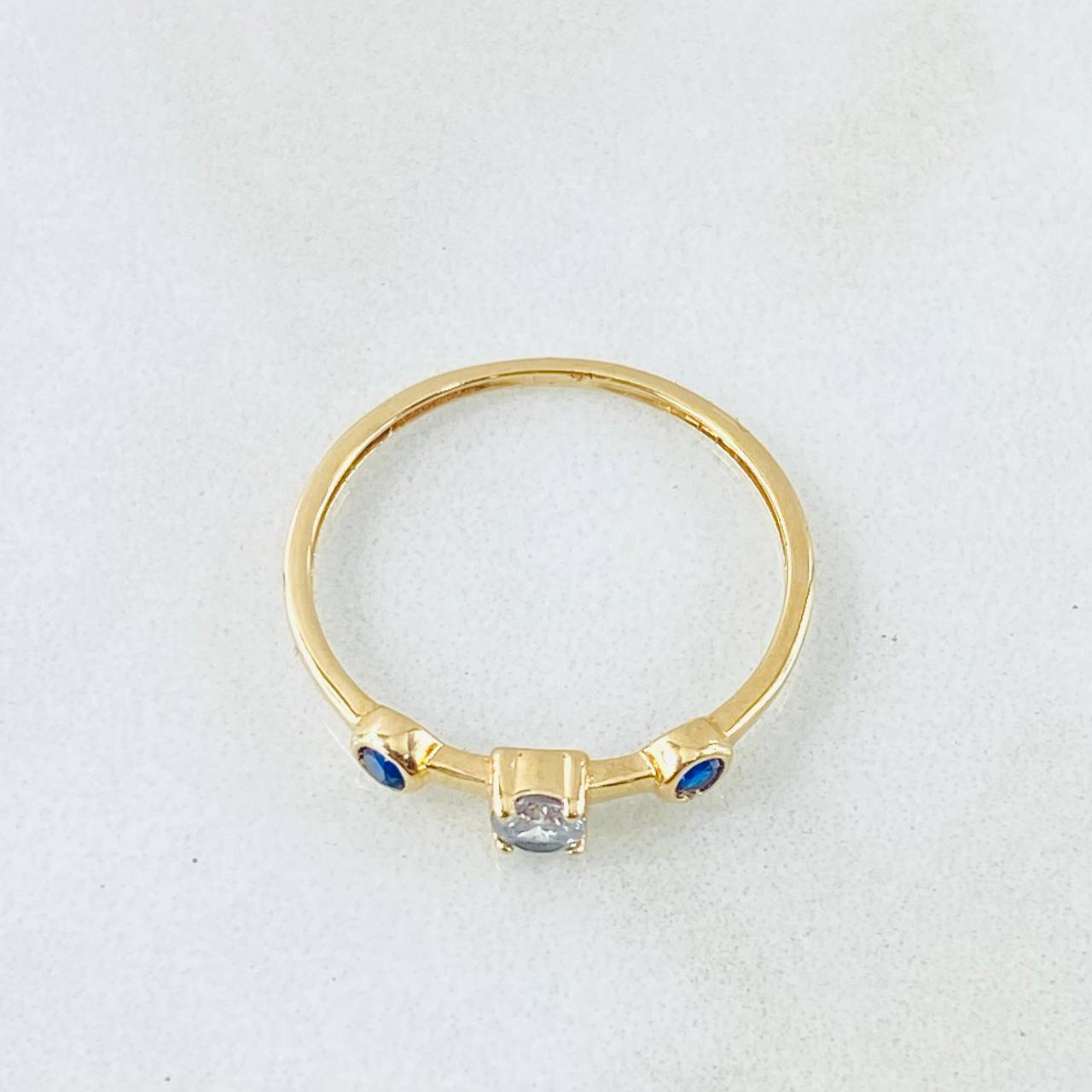 Anillo Solitario Dos Ojos 0.95gr / T7 3/4 / Oro Amarillo 18K