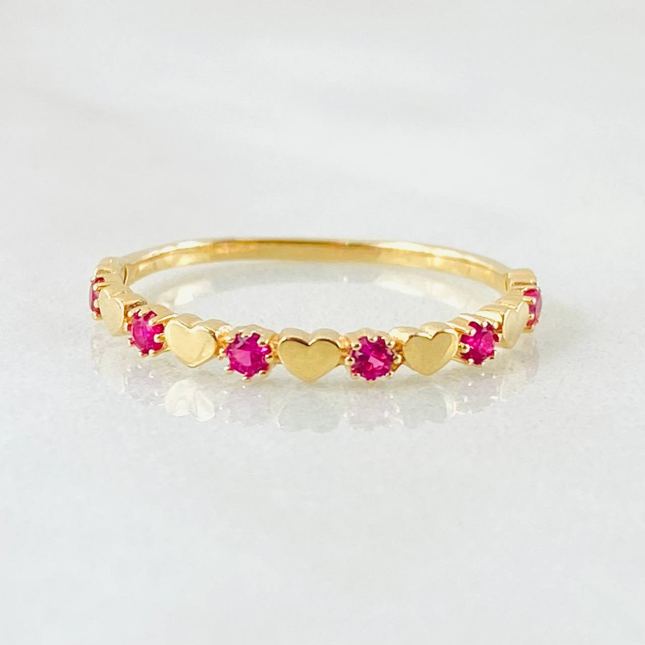 Anillo Corazones Intercalados 1.15gr / T6 3/4 / Oro Amarillo 18K