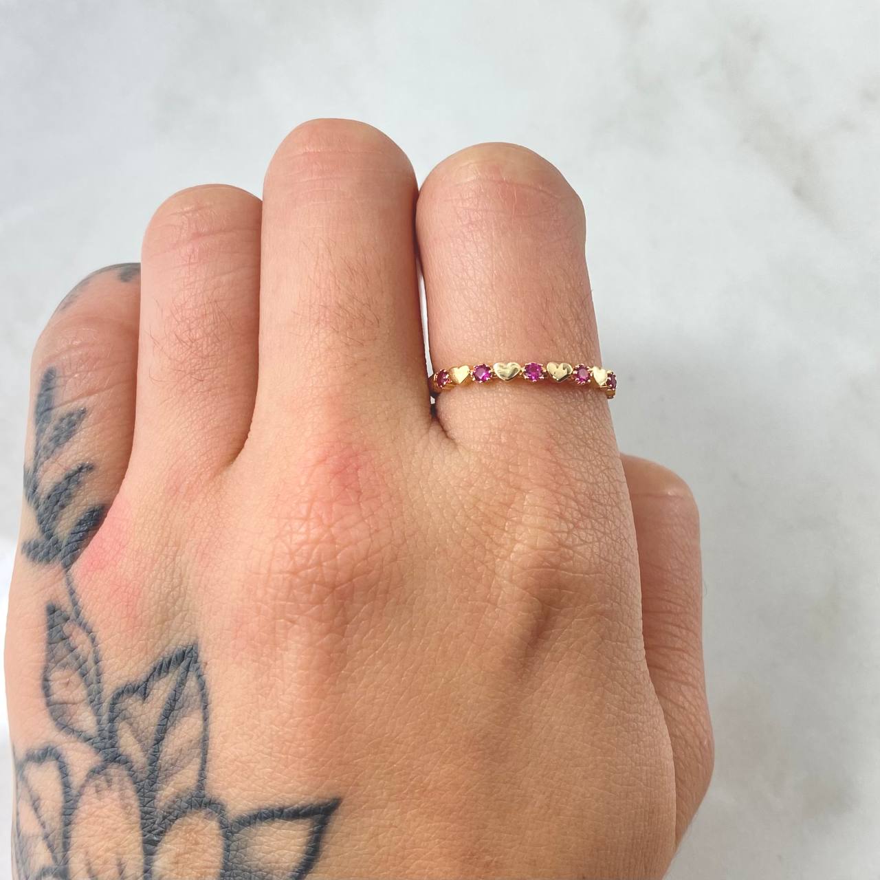 Anillo Corazones Intercalados 1.15gr / T6 3/4 / Oro Amarillo 18K