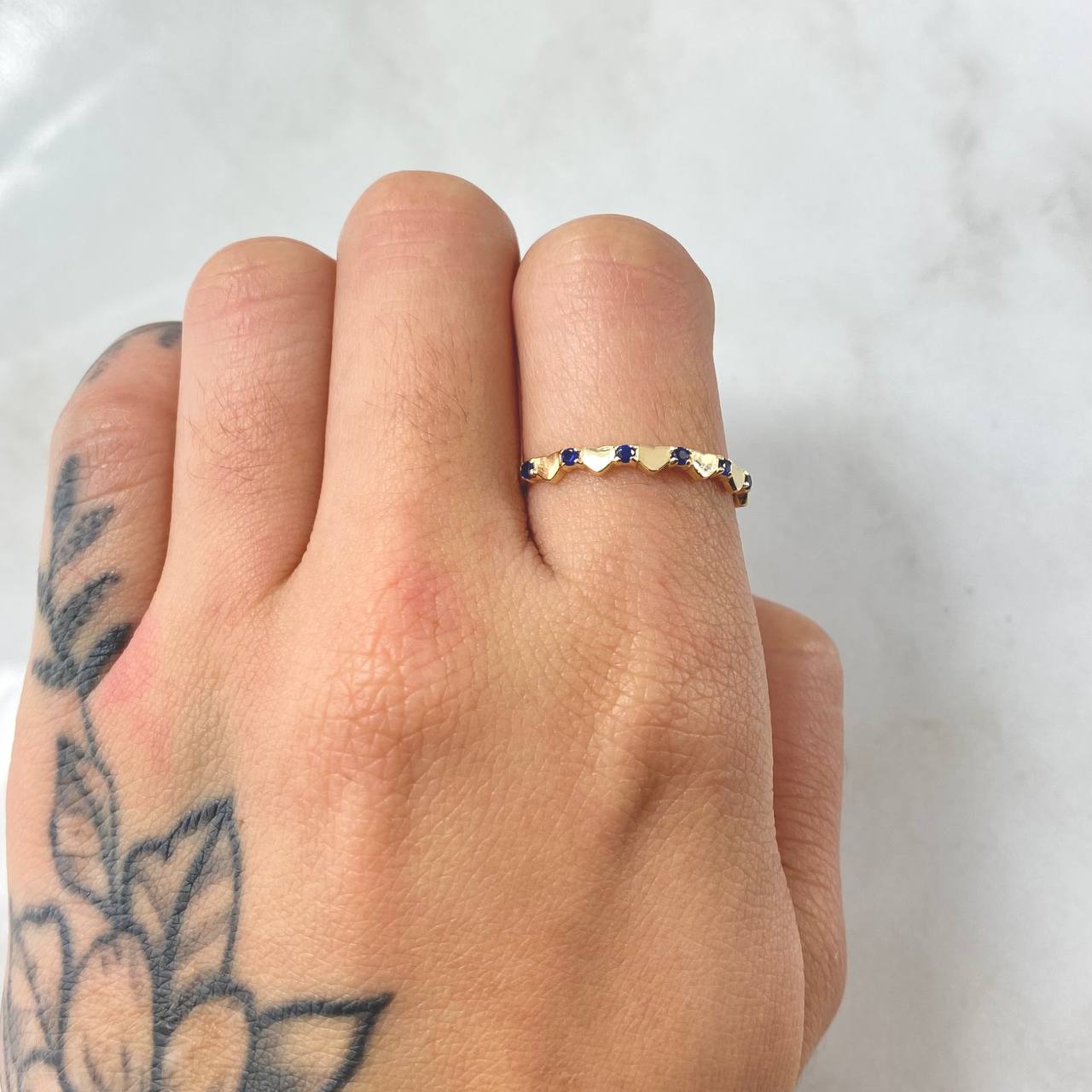 Anillo Corazones Intercalados 1gr / T7 3/4 / Oro Amarillo 18K