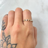 Anillo Corazones Intercalados 1gr / T7 3/4 / Oro Amarillo 18K