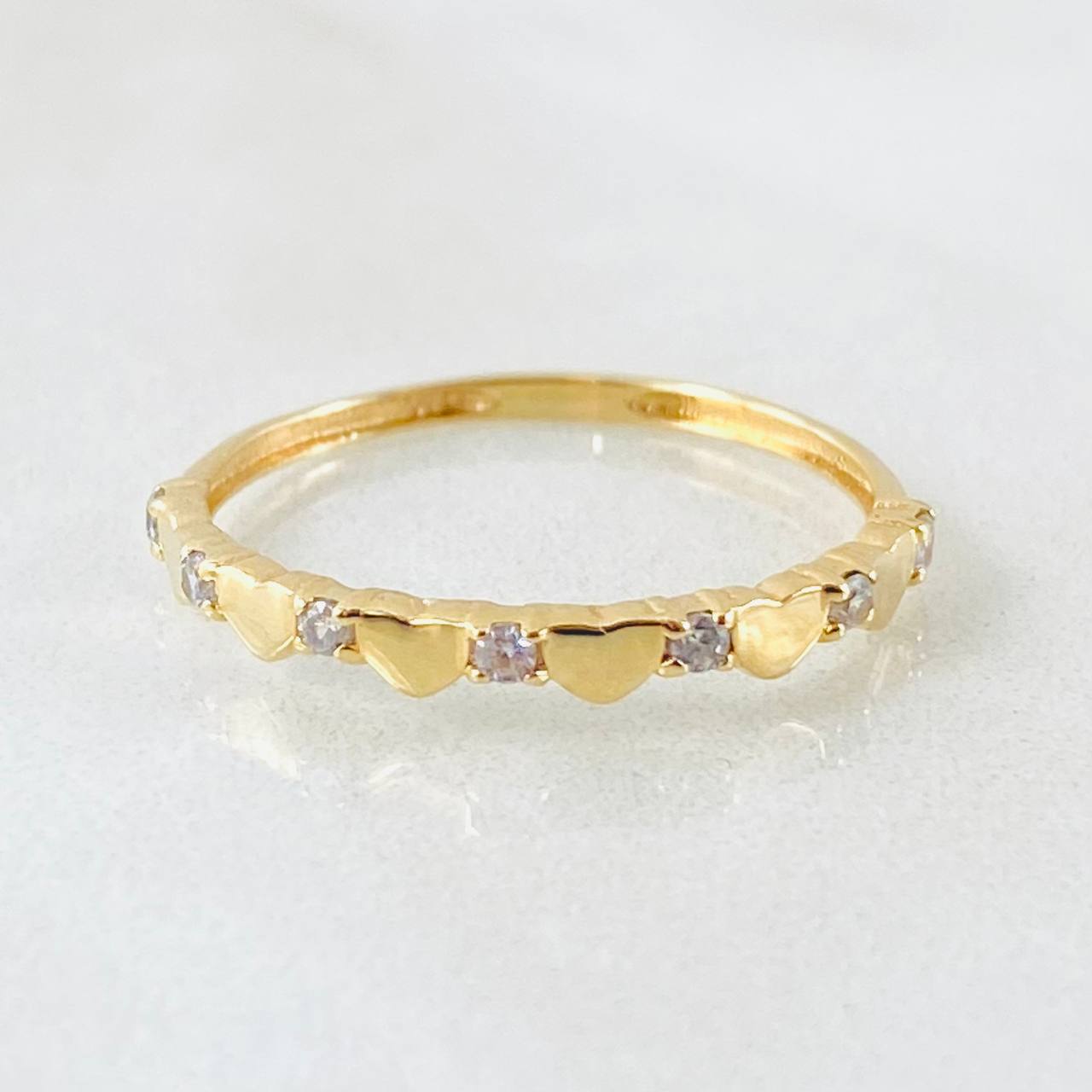 Anillo Corazones Intercalados 1.1gr / T6 3/4 / Oro Amarillo 18K