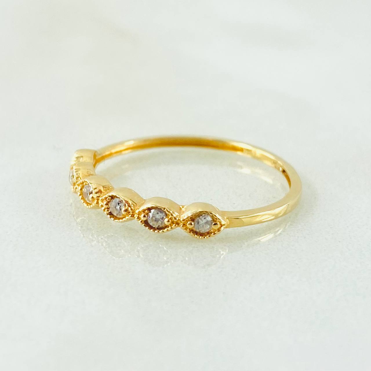 Anillo Linea de Ojos 1.2gr / T6 1/2 / Oro Amarillo 18K