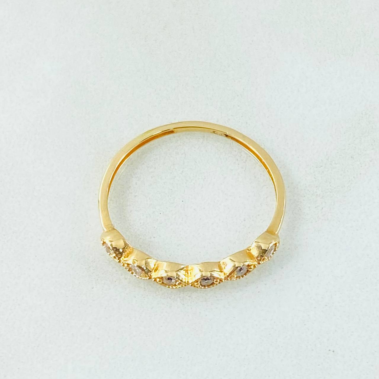 Anillo Linea de Ojos 1.2gr / T6 1/2 / Oro Amarillo 18K