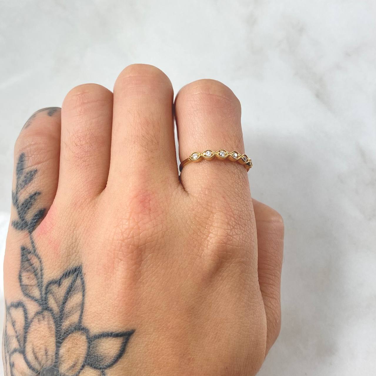Anillo Linea de Ojos 1.15gr / T6 1/2 / Oro Amarillo 18K