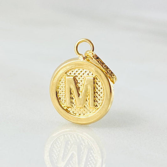Dije Letra M 0.6gr / 3/4 in / Oro Amarillo 18K