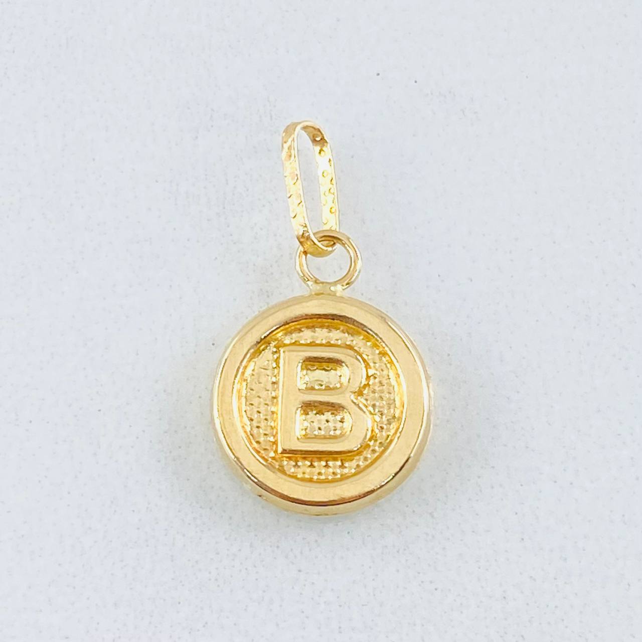 Dije Letra B 0.6gr / 3/4 in / Oro Amarillo 18K