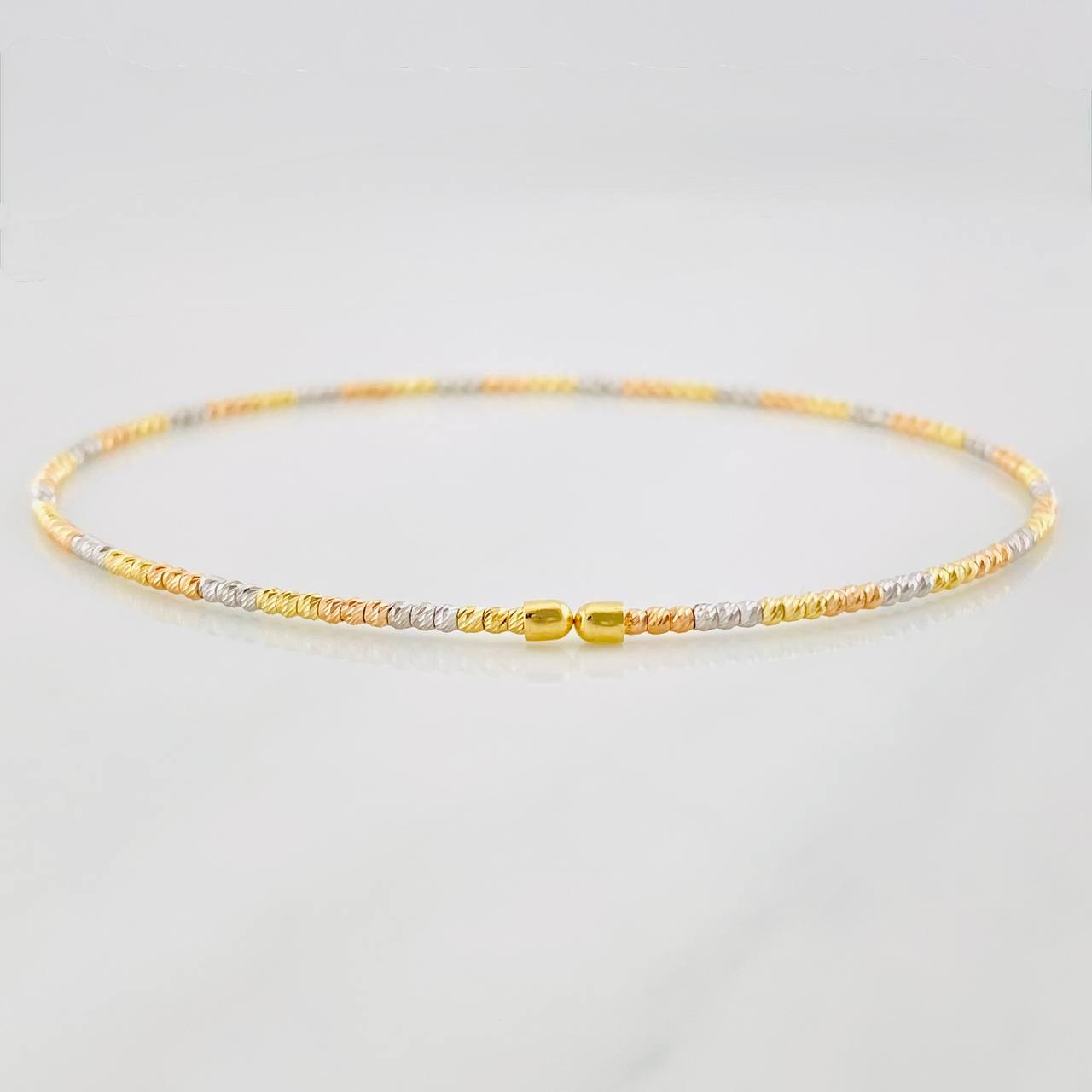 Bracelet Diamond Cut Hoop 1.75g / 6 3/4 in / 1.4mm Three Golds 18K