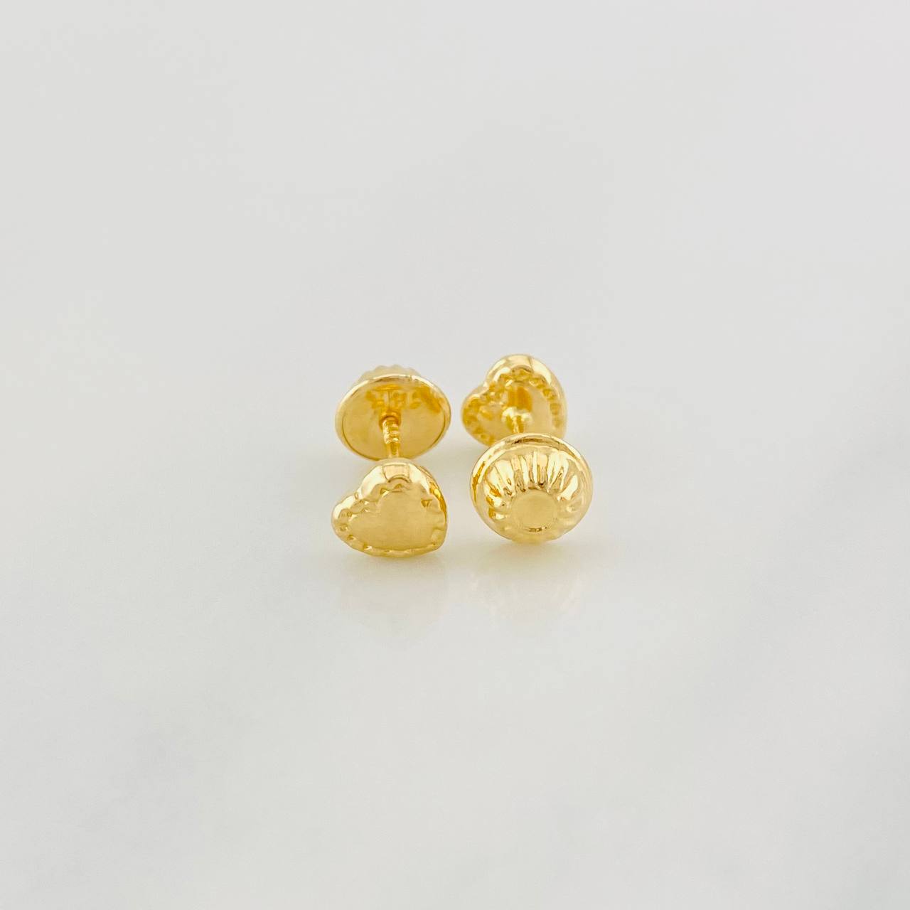 Heart Stud Earrings 0.5g / in / 5.1mm 18K Yellow Gold