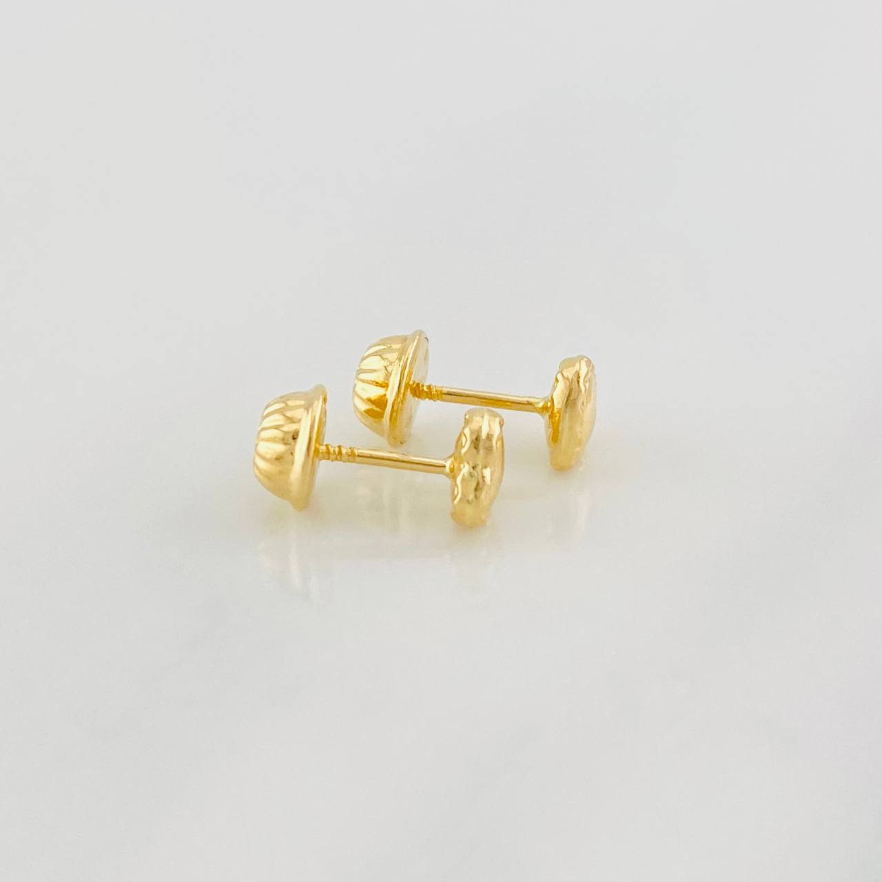 Heart Stud Earrings 0.5g / in / 5.1mm 18K Yellow Gold
