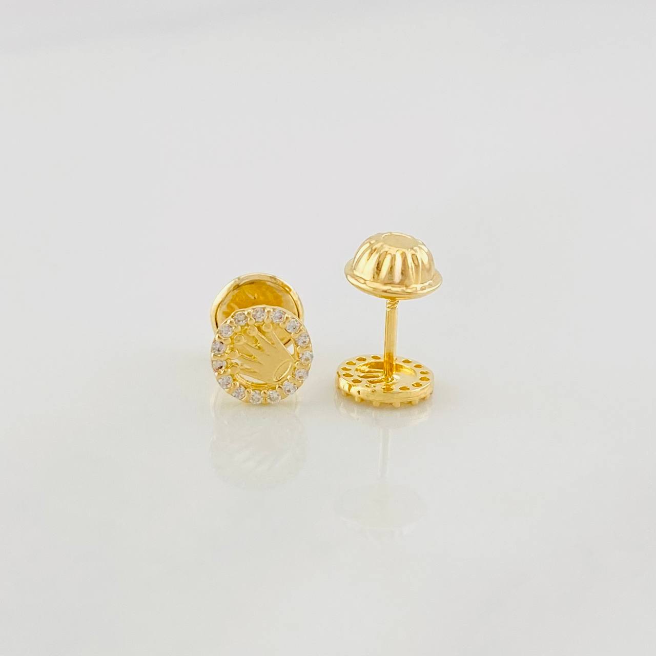 Crown Stud Earrings 0.75g / in / 5.8mm 18K Yellow Gold