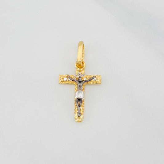 Dije Cruz Cristo 0.9g / 3/4 in Tres Oros 18K
