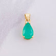 Pendant Tear Emerald 1.2qts 1.25g / 3/4 in 18K Yellow Gold