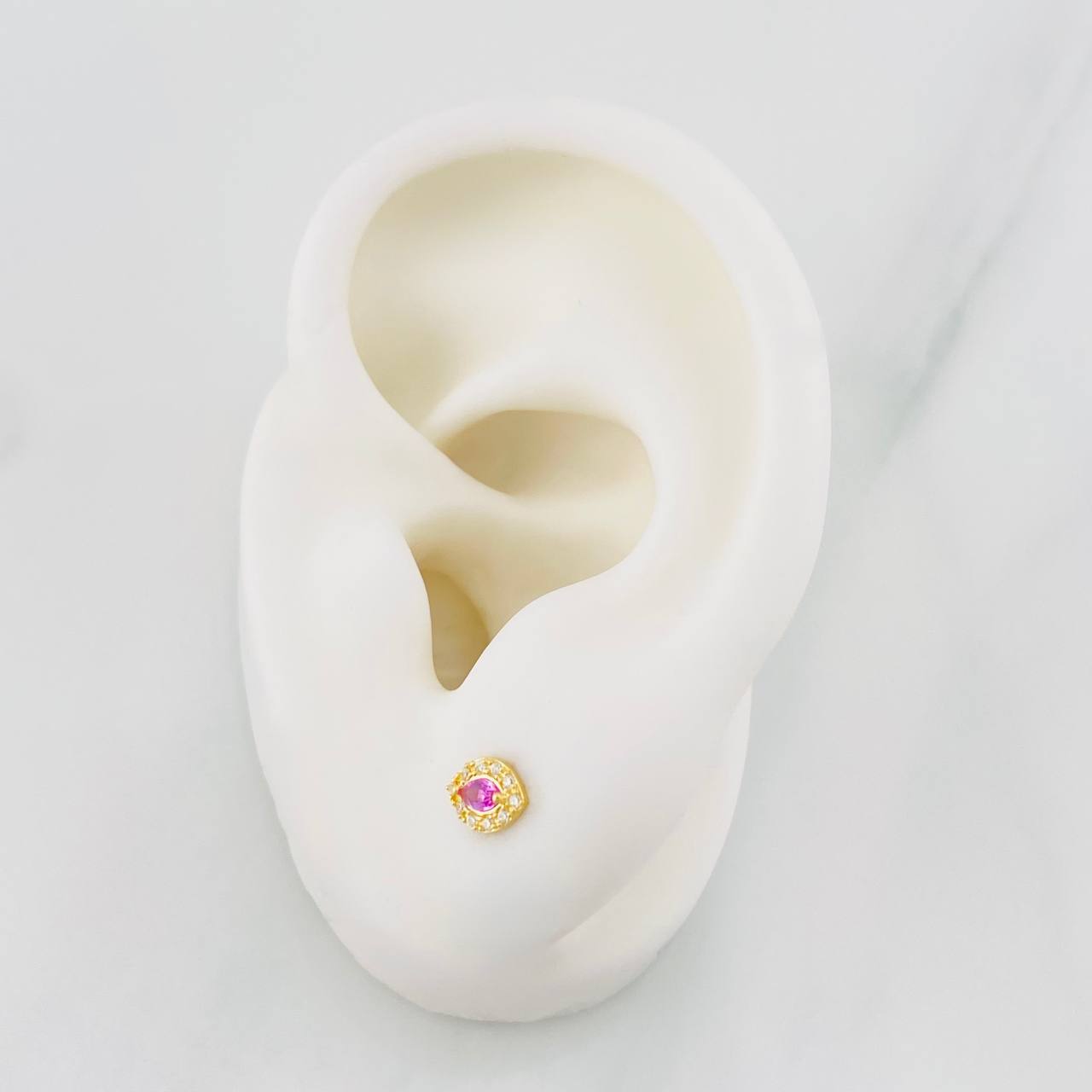 Stud Earrings Dense Eyes 0.65g / in / 4.6mm Yellow Gold 18K