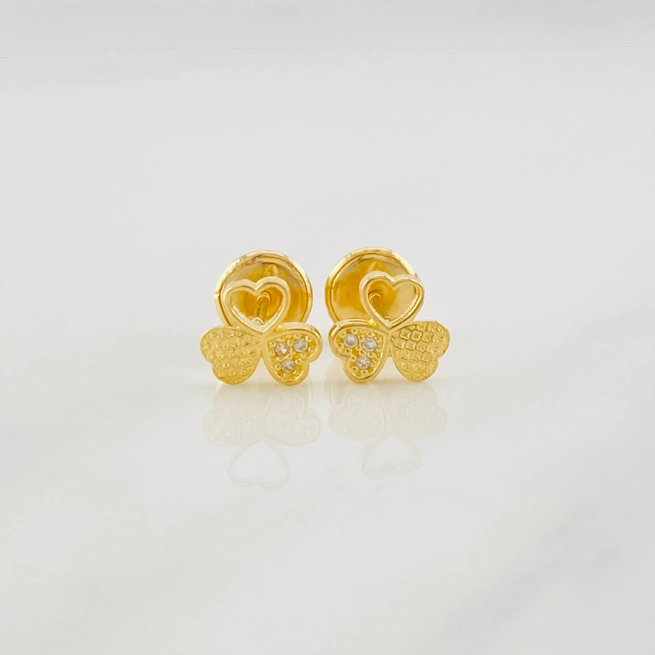 Stud Earrings Clover 0.8g / in / 6mm Yellow Gold 18K