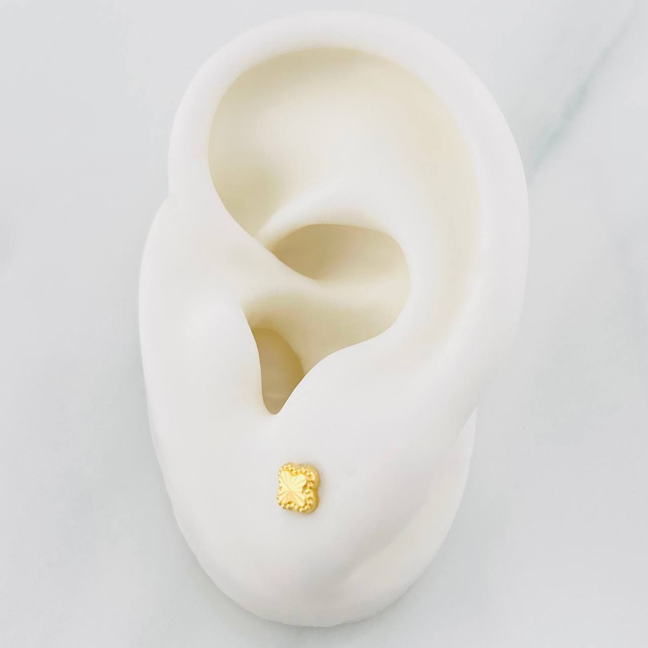 Diamond Cut Clover Stud Earrings 0.4g / in / 4.5mm Yellow Gold 18K