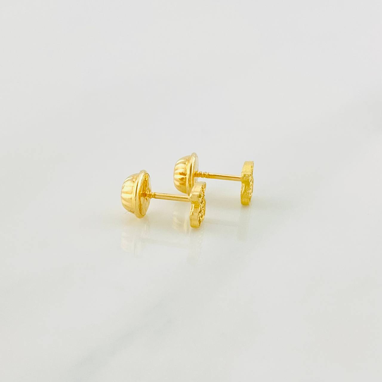Stud Earrings Bear Ts 0.65g / in / 5mm Yellow Gold 18K