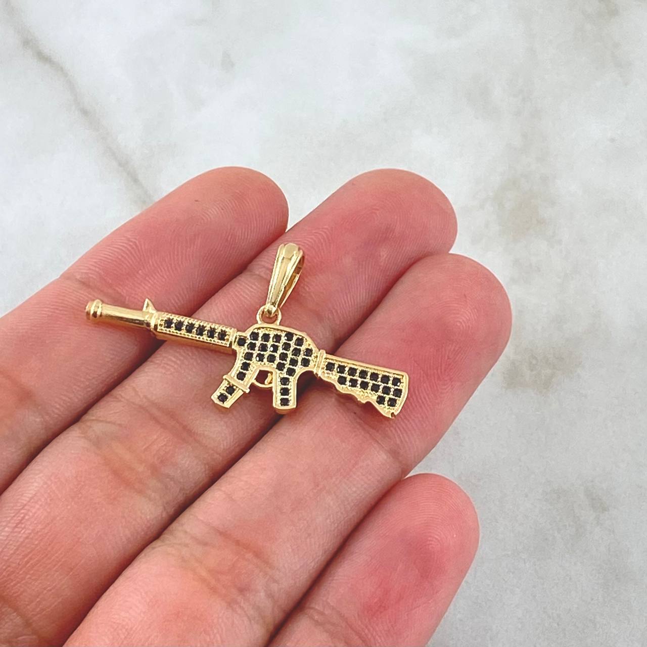 Pendant Arm 2.55gr / 3.6cm / Black Zircons 18K Yellow Gold ©