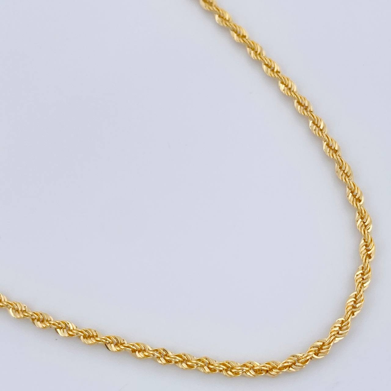 Cadena Lazo 4.8gr / 23 1/2 in / 2.1mm Oro Amarillo +3 18K &