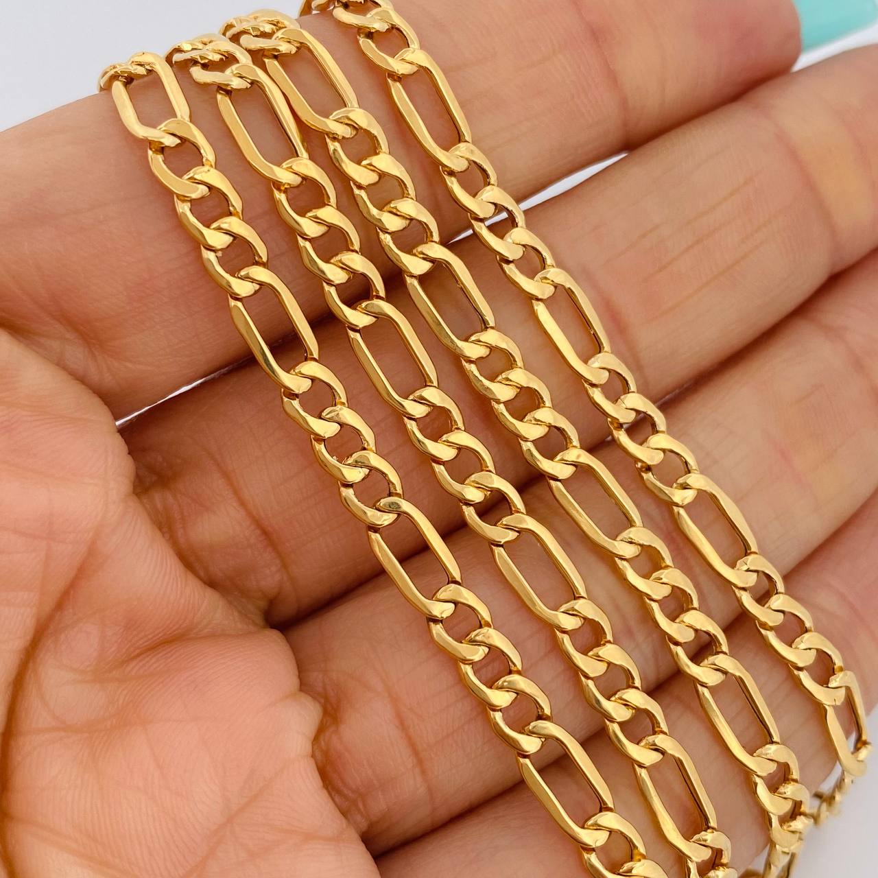 Figaro Chain 9.15gr / 23 3/4 in / 4.1mm Yellow Gold +1 18K &