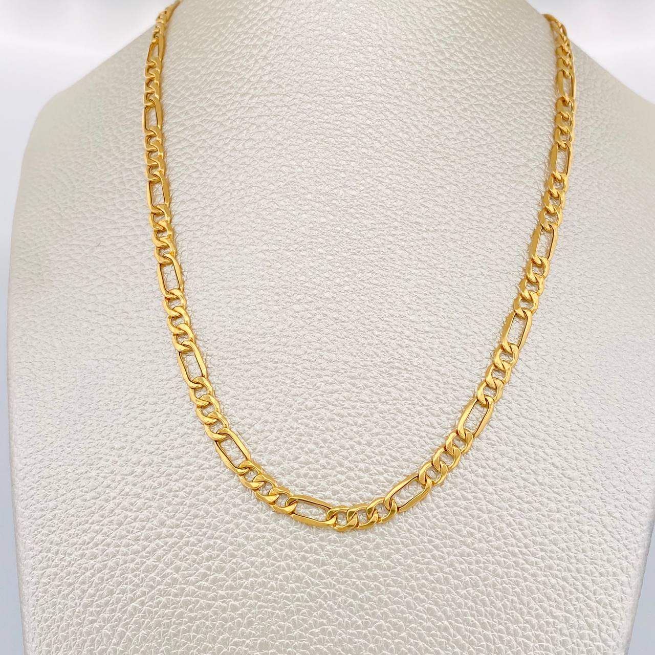 Figaro Chain 9.15gr / 23 3/4 in / 4.1mm Yellow Gold +1 18K &